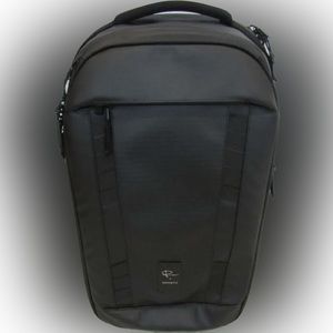 Nomatic McKinnon 35L Camera Backpack